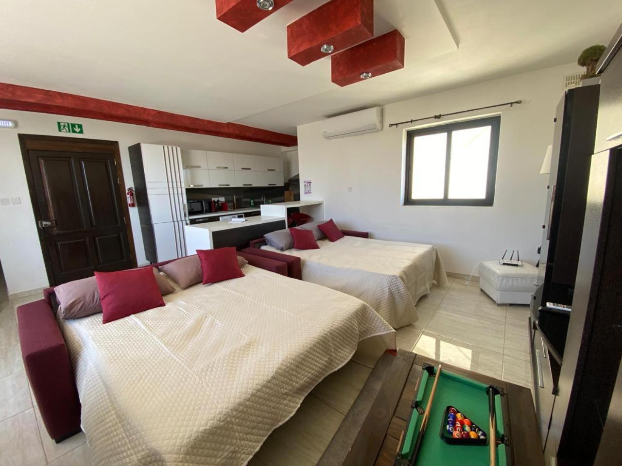 Xl Terrace Penthouse Bbq 200m From The Sea And Square * San Pawl il-Baħar